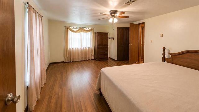 615 W 1st Street, Edmond, OK 73003