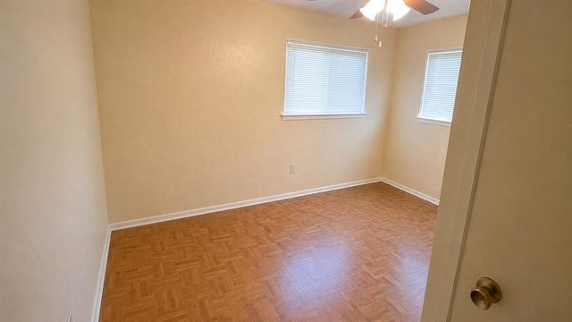 615 W 1st Street, Edmond, OK 73003
