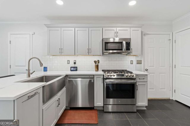 2740 Royal Bluff, Decatur, GA 30030