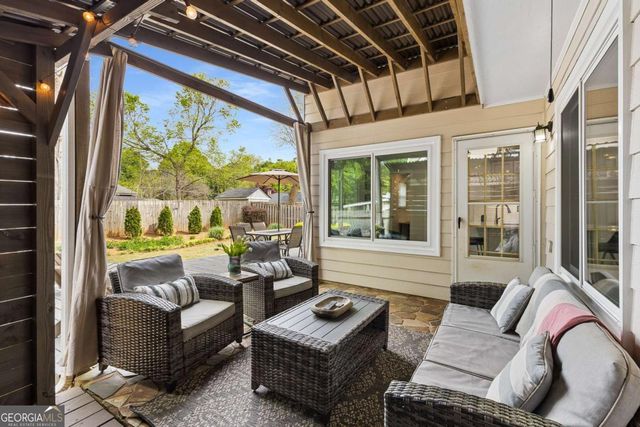 2740 Royal Bluff, Decatur, GA 30030