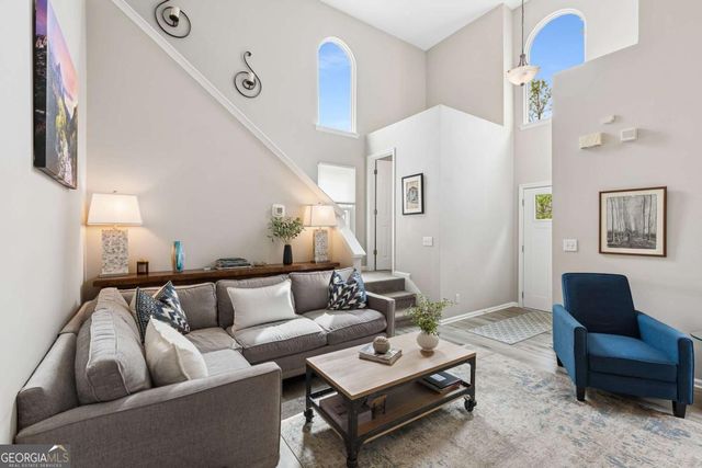 2740 Royal Bluff, Decatur, GA 30030