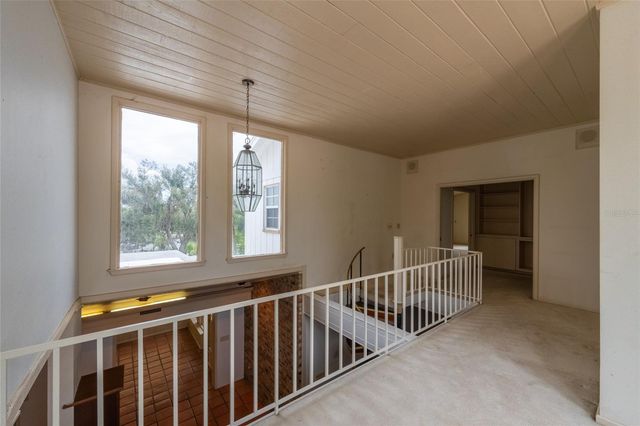 5155 RIVERWOOD AVENUE, Sarasota, FL 34231