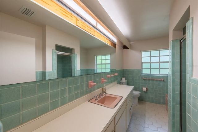 5155 RIVERWOOD AVENUE, Sarasota, FL 34231