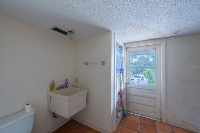 5155 RIVERWOOD AVENUE, Sarasota, FL 34231