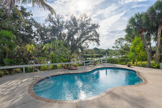 5155 RIVERWOOD AVENUE, Sarasota, FL 34231
