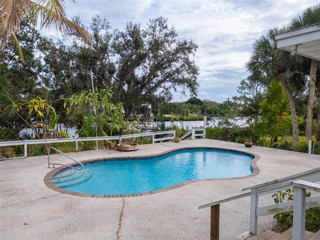 5155 RIVERWOOD AVENUE, Sarasota, FL 34231