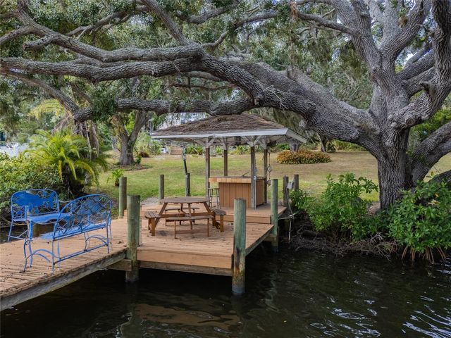 5155 RIVERWOOD AVENUE, Sarasota, FL 34231