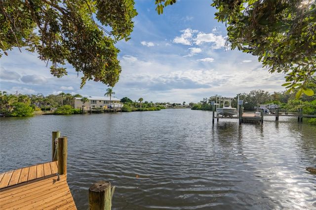 5155 RIVERWOOD AVENUE, Sarasota, FL 34231