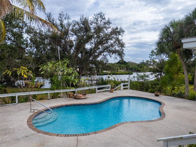 5155 RIVERWOOD AVENUE, Sarasota, FL 34231