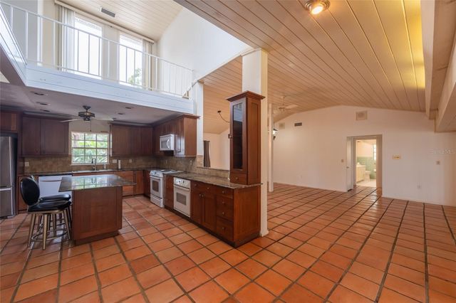 5155 RIVERWOOD AVENUE, Sarasota, FL 34231