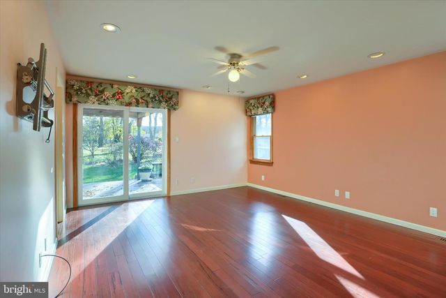 211 FREDERICK ST, Highspire, PA 17034