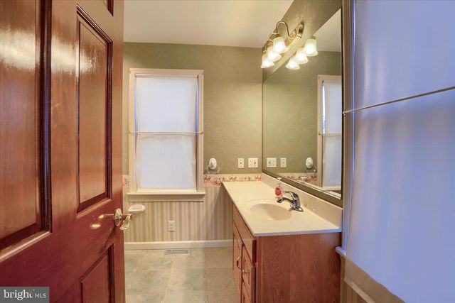 211 FREDERICK ST, Highspire, PA 17034