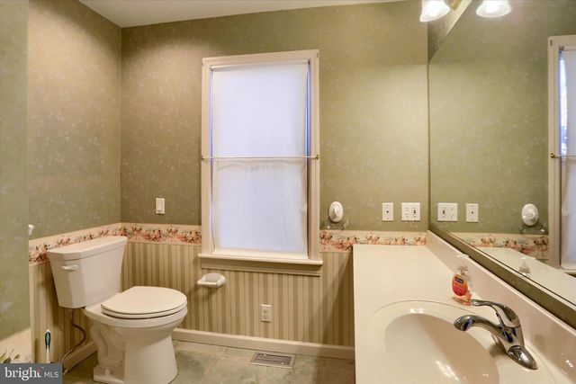 211 FREDERICK ST, Highspire, PA 17034