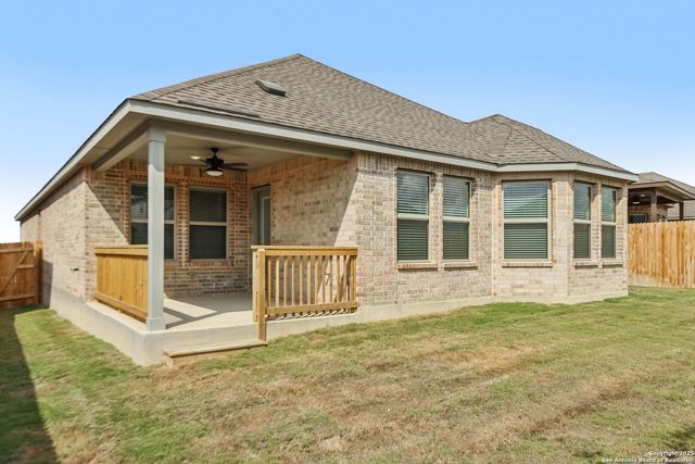 1116 Nikos Hollow, San Antonio, TX 78245