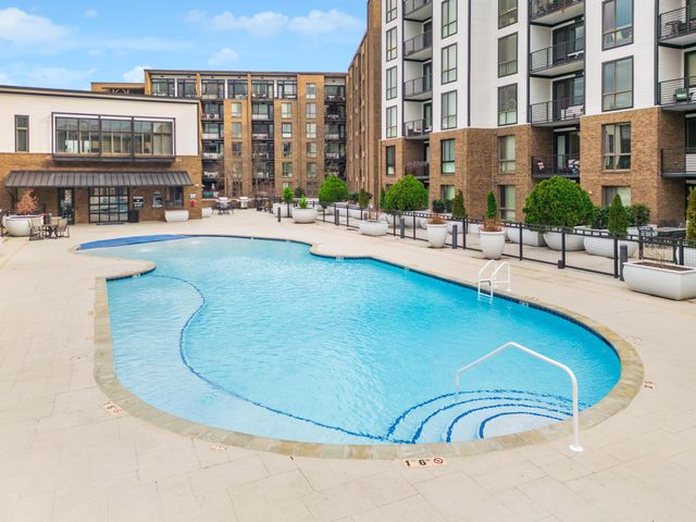 200 Manufacturers Road Apt 619, Chattanooga, TN 37405