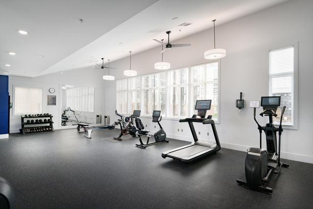 200 Manufacturers Road Apt 619, Chattanooga, TN 37405