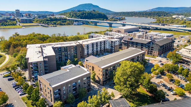 200 Manufacturers Road Apt 619, Chattanooga, TN 37405