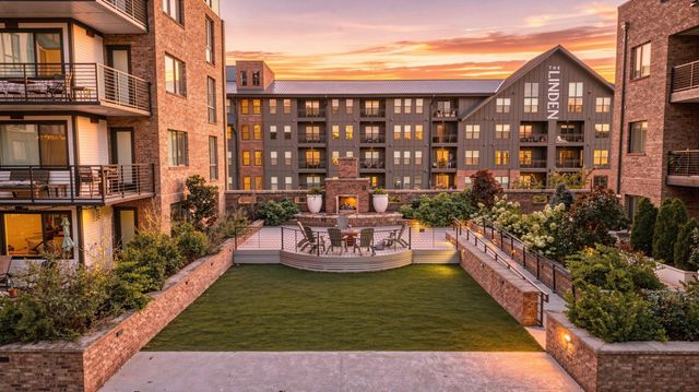 200 Manufacturers Road Apt 619, Chattanooga, TN 37405