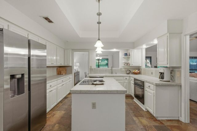 137 Long Wood Ave, Lakeway, TX 78734