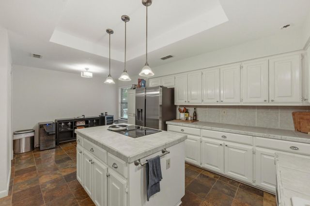 137 Long Wood Ave, Lakeway, TX 78734