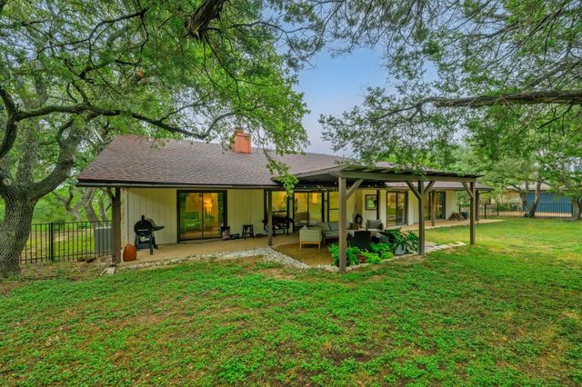 137 Long Wood Ave, Lakeway, TX 78734