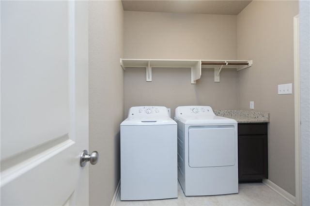 17320 Cedar Rock Court, College Station, TX 77845