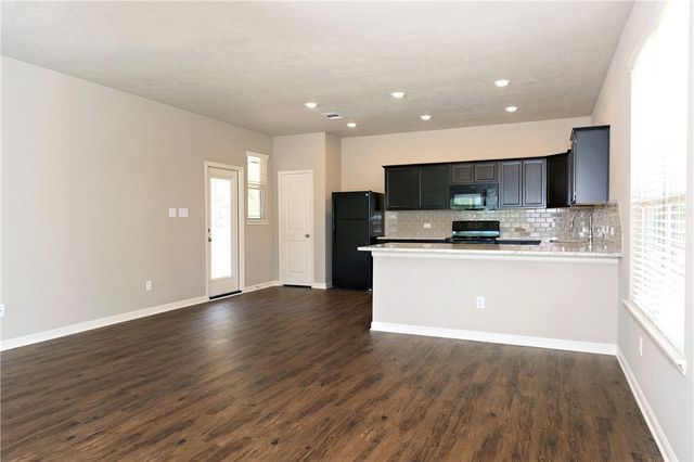 17320 Cedar Rock Court, College Station, TX 77845