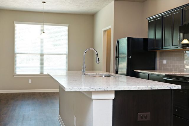 17320 Cedar Rock Court, College Station, TX 77845