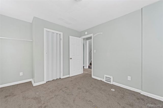 20508 Kenosha Street, Harper Woods, MI 48225