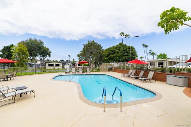 7209 San Luis St 169, Carlsbad, CA 92011