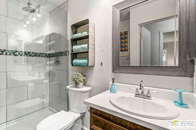 550 N Villa Court 116, Palm Springs, CA 92262