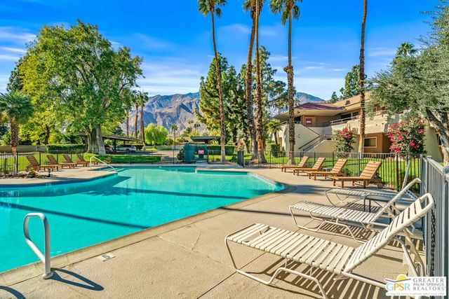 550 N Villa Court 116, Palm Springs, CA 92262