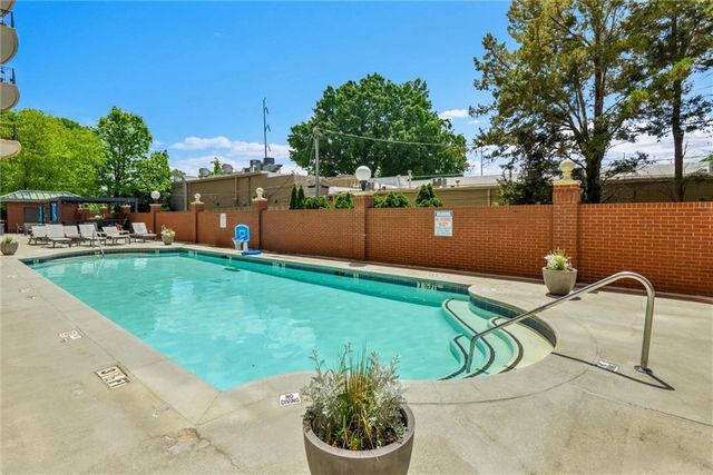 3820 Roswell Road NE 314, Atlanta, GA 30342