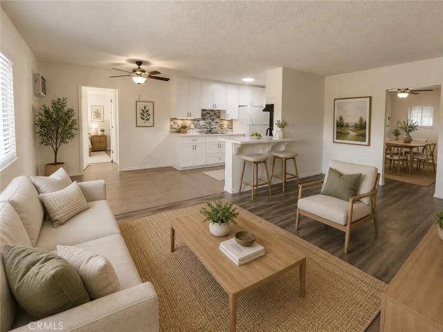 685 E Vista Chino A, Palm Springs, CA 92262