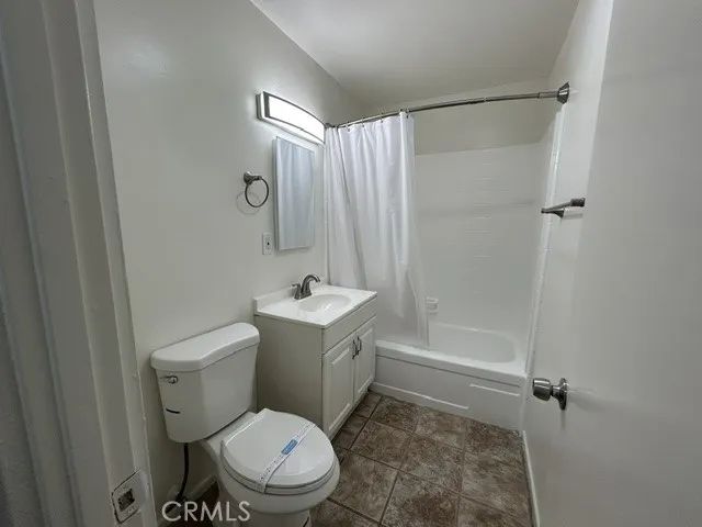 685 E Vista Chino A, Palm Springs, CA 92262