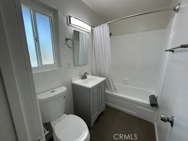685 E Vista Chino A, Palm Springs, CA 92262