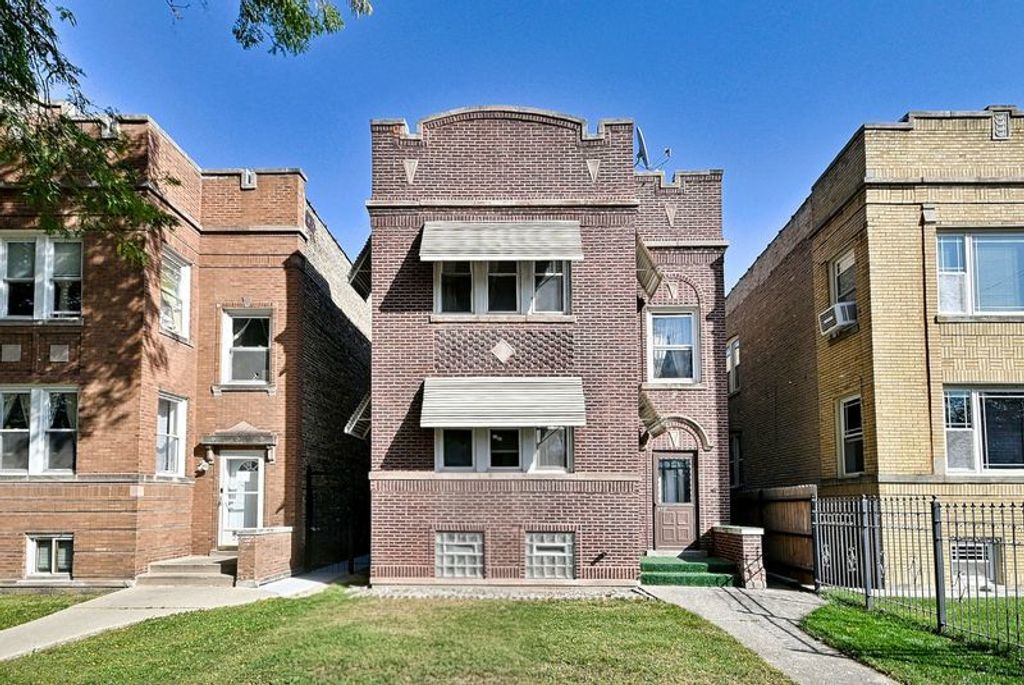 2717 N Kilpatrick Avenue, Chicago, IL 60639 — exterior