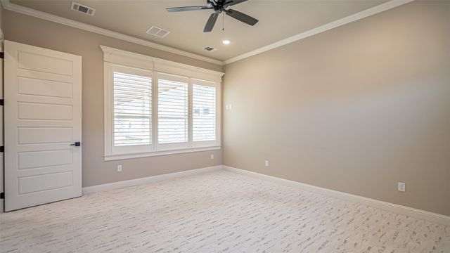 2407 Vineyard Drive, Granbury, TX 76048