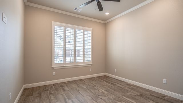 2407 Vineyard Drive, Granbury, TX 76048