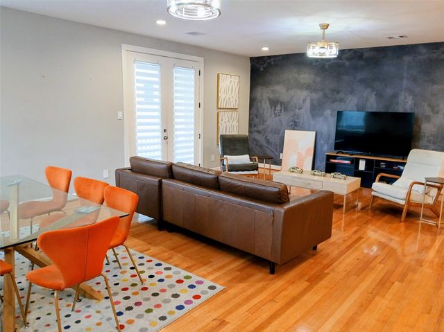 3333 Kilgore Street, Houston, TX 77021