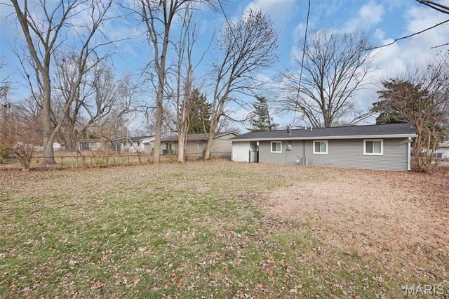 506 Impala Lane, Hazelwood, MO 63042