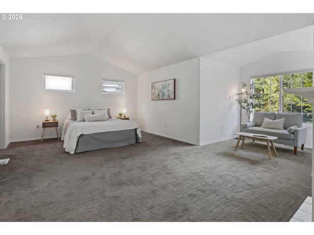 6009 Sw 33RD Pl, Portland, OR 97239