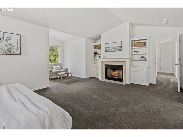 6009 Sw 33RD Pl, Portland, OR 97239