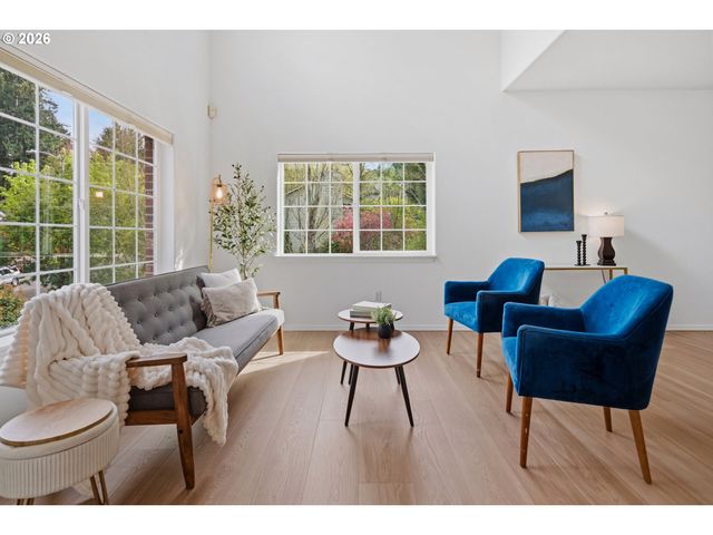 6009 Sw 33RD Pl, Portland, OR 97239