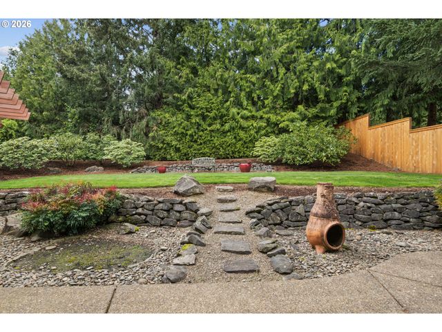 6009 Sw 33RD Pl, Portland, OR 97239
