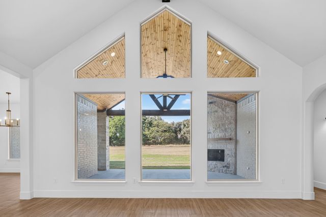 129 Heritage Springs Drive, Weatherford, TX 76087