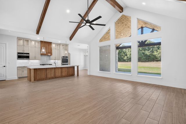 129 Heritage Springs Drive, Weatherford, TX 76087