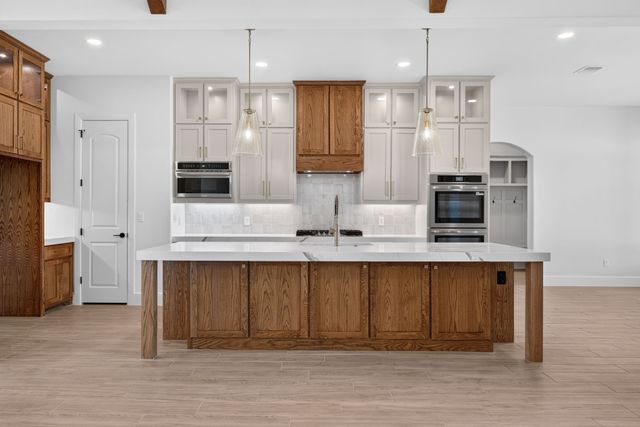129 Heritage Springs Drive, Weatherford, TX 76087