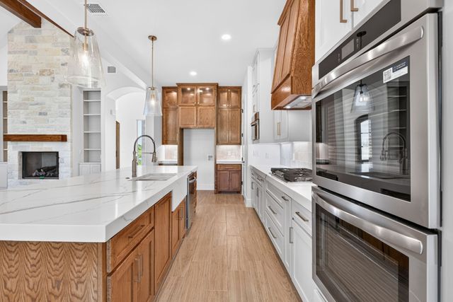 129 Heritage Springs Drive, Weatherford, TX 76087