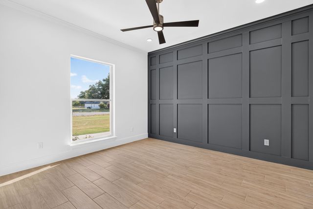 129 Heritage Springs Drive, Weatherford, TX 76087